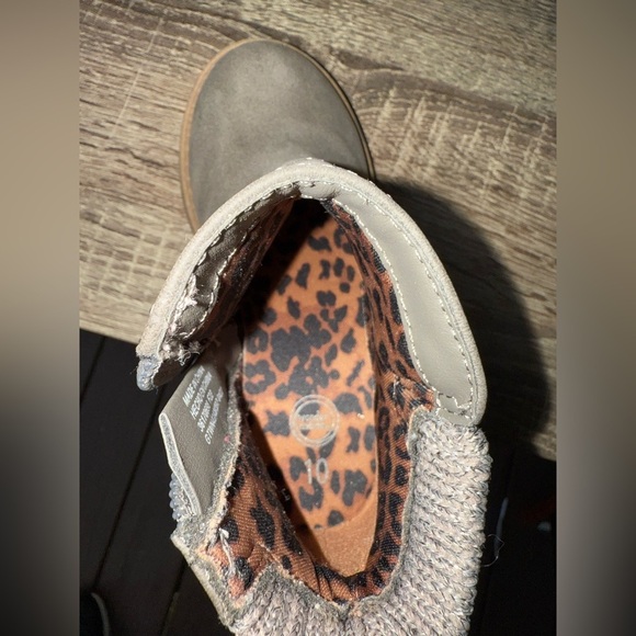 Wonder Nation Toddler Girl Sweater Knit Ankle Boots Gray Size 10 - Picture 7 of 8